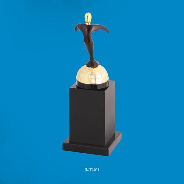 Global Achievement Trophy by Corporate Presence